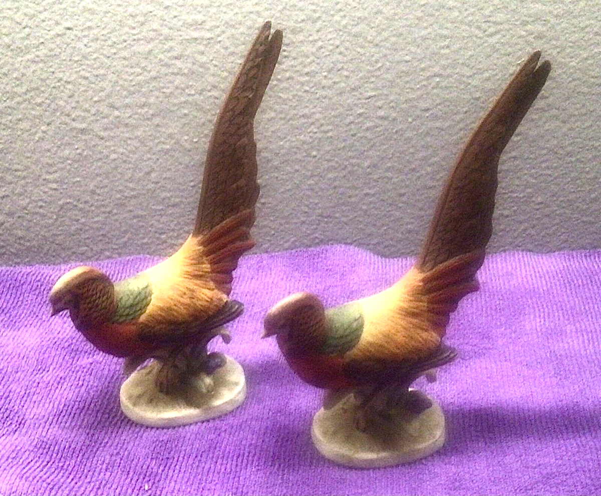レプラカーン　LORD OF BYSTONWELL Lefton Japan Golden Pheasant Porc. Figurines KW1529A & B Hand