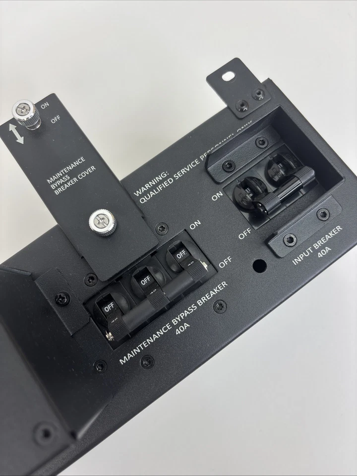 UPS Emerson Liebert GXT, unidade de distribuição de saída de energia - Imagem 3 de 4