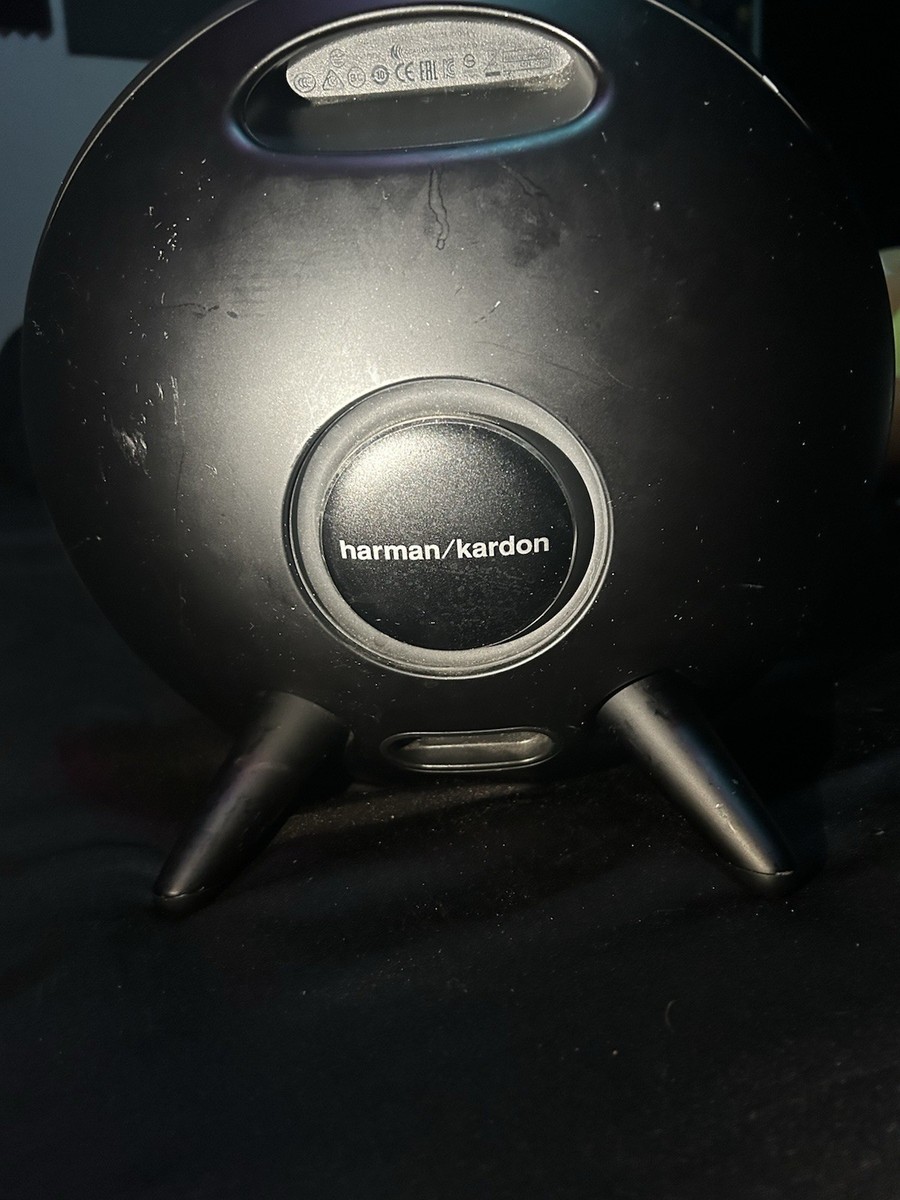 harman/kardon 黒 Harman Kardon Onyx (Black) Portable powered speaker with