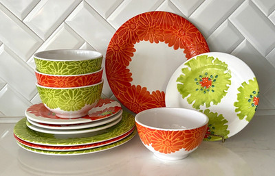 LAURIE GATES Melamine Floral Embossed Dishes~12 Pieces~Plates & Bowls~MINT