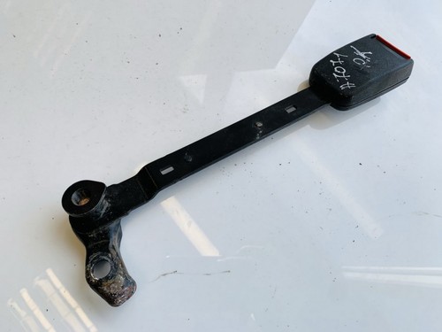 3b0858471 Gurtschlösser Gurtschloss Vorne Linke  Volkswagen Pass DE1370560-17