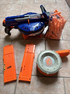 Nerf Gun Blaster N-Strike Elite Hail-Fire - Inkl. 7 Magazinen und Darts