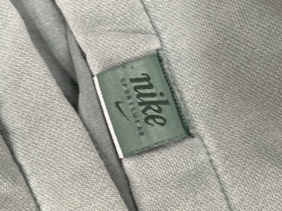 Sudadera con capucha verde holgada Nike para mujer talla M logotipo deletreado bordado Swoosh Foto 4 de 4