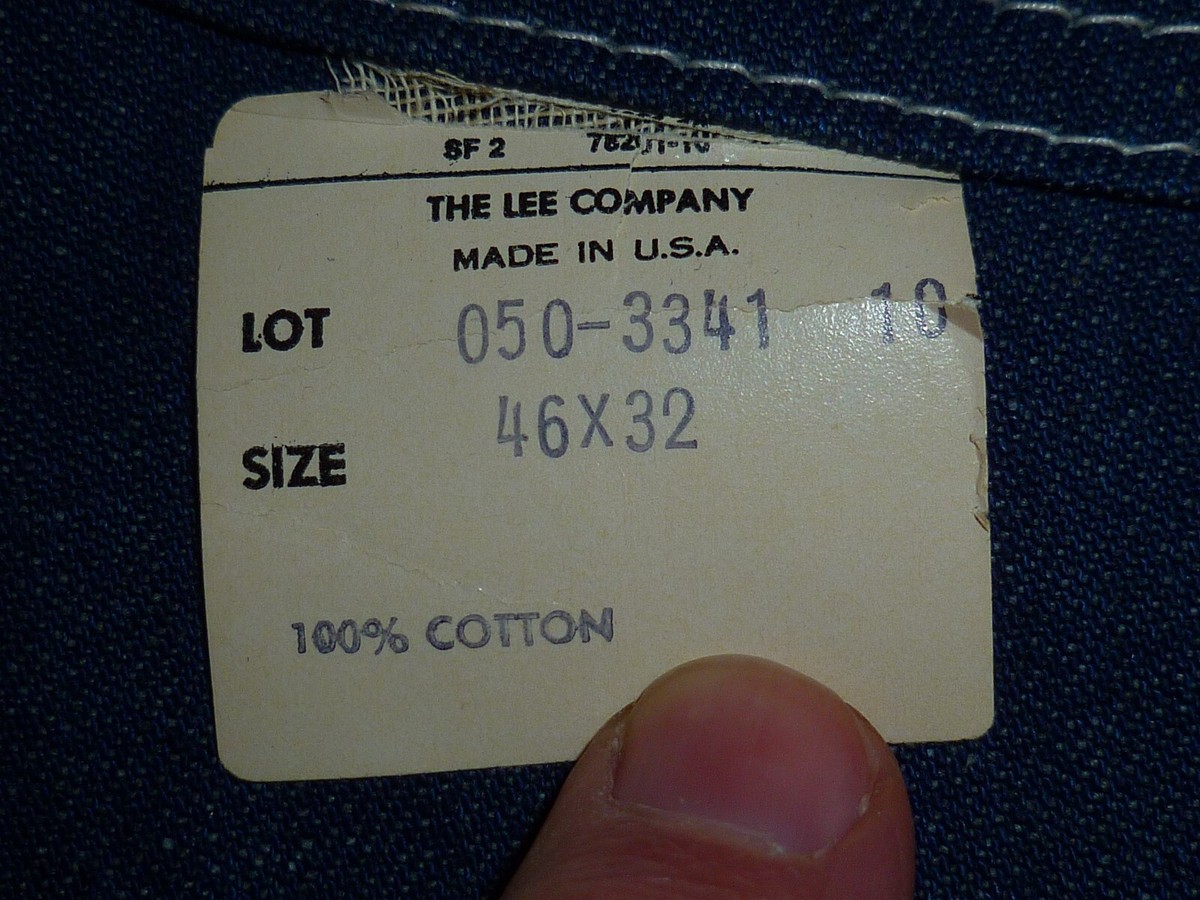 Vintage 1970's Lee Blue Denim Carpenter Jeans, Size 46x32 (Actual