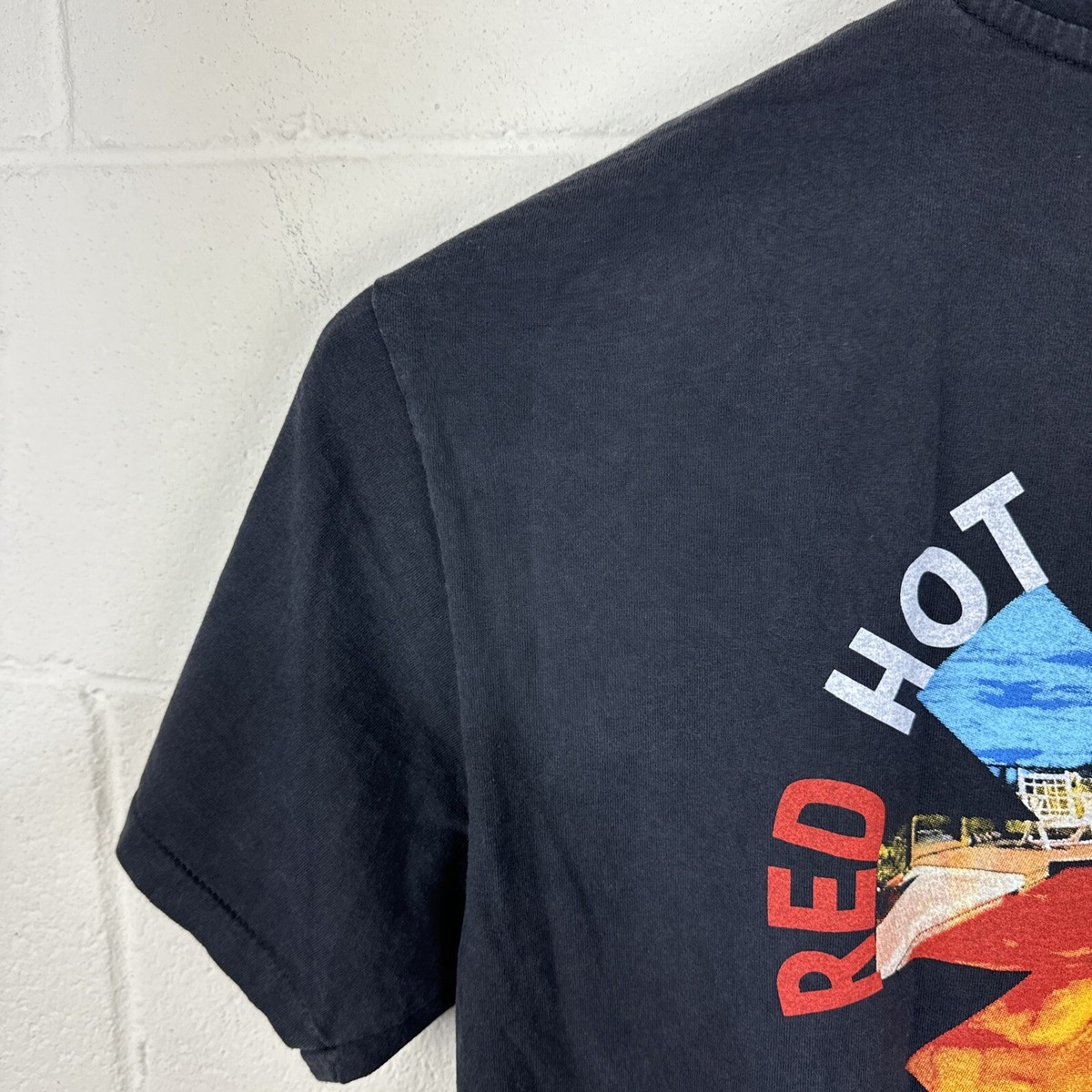 Red Hot Chili Peppers T-shirt XL Band Tee Modern REPRINT