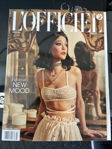 L'OFFICIEL MAGAZINE- SPRING 2023 - FEATURING NEW MOON - HIGH FASHION
