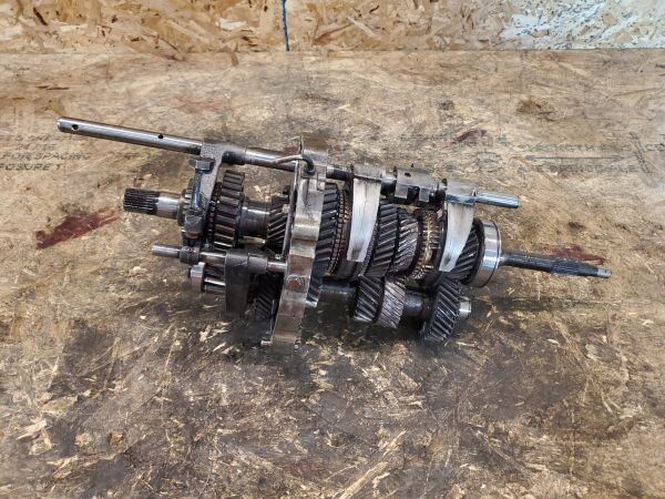 Nissan Skyline GTR OEM Manual Transmission Internals RB26DETT gear