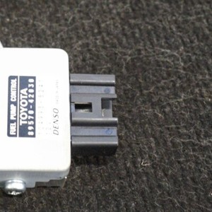 Toyota RAV4 XA40 Kraftstoffpumpe Steuergerät Steuergerät 89570-42030 2015 2.5 Hybrid 114KW