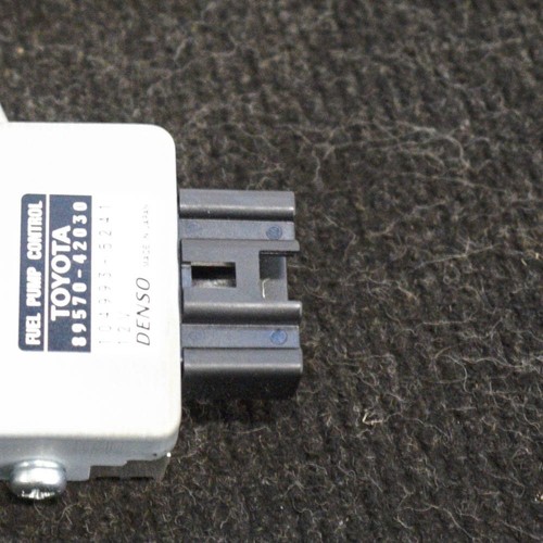 Toyota RAV4 XA40 Kraftstoffpumpe Steuergerät Steuergerät 89570-42030 2015 2.5 Hybrid 114KW