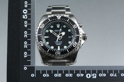 最終お値下げです☆未使用☆SEIKO PROSPEX ☆腕時計/正規品 Box ] Seiko Prospex Kinetic SKA371 5M62-0BL0 Black Dial Date 200m