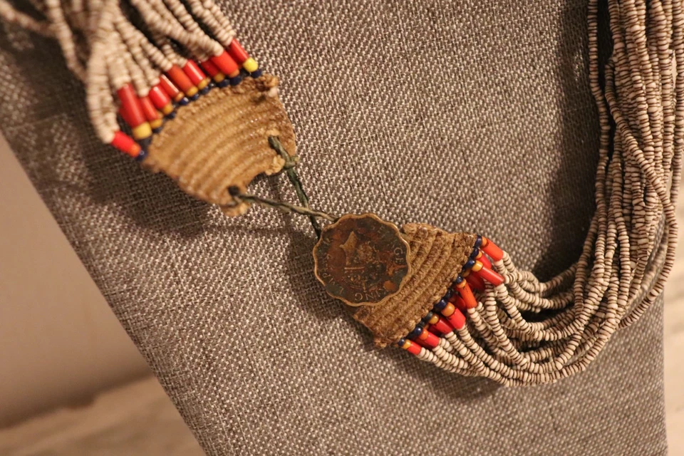 India Birmania Myanmar Konyak Naga Pueblo Cuentas Blancas Collar Foto 2 de 4
