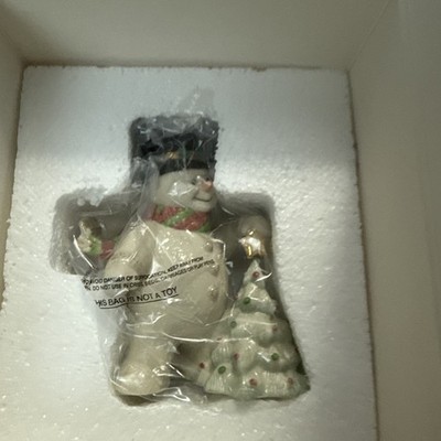 Lenox Snowy Finishing Touch Chritmas Figurine With Snowman Topping Tree w/ Star