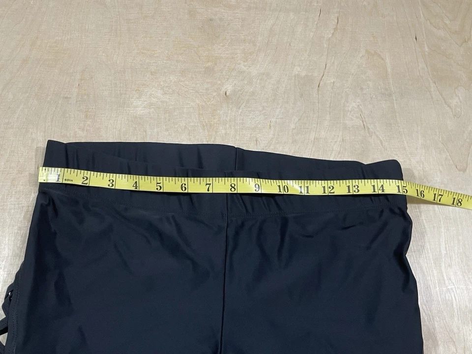 Купальные шорты Torrid с высокой посадкой и ремешками размер 00 черные - Изображение 2 из 4