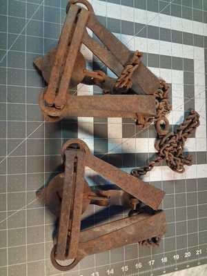 Vintage Animal Trap 2 pack victor no #3 long spring coyote beaver