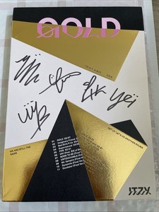 Itzy Signed Album | eBay