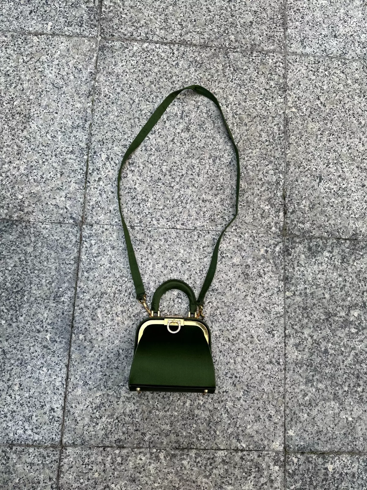 Sac à main Christian Dior Fermoir mini sac vintage