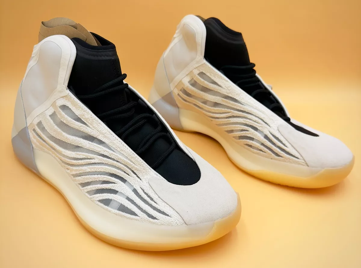 HQ2085 adidas Yeezy Quantum Cream Size 13.5 Yzy Qntm
