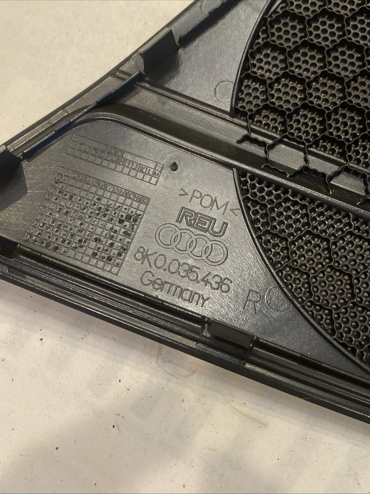 AUDI A4 A4 ALLROAD 2013-2016 - Cubierta/rejilla de altavoz puerta trasera derecha 8K0035436 Foto 3 de 3