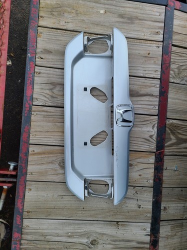 2003-2008 Honda Pilot Rear Trunk License Plate Panel Molding 74890-S9VA-A000 OEM