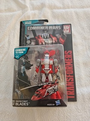 Deluxe Protectobot Blades | Transformers Generations Combiner Wars Defensor