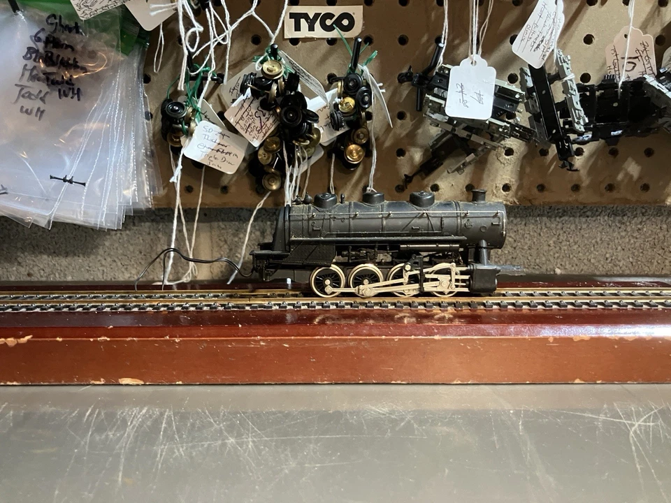 TYCO HO Chattanooga Steam Engine Parts - Image 2 of 4