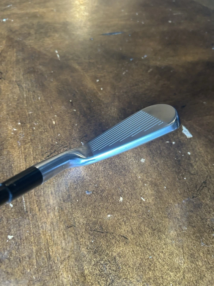 Titleist 712u 4 Iron X Stiff 6.5 HZRDUS - Image 3 of 4