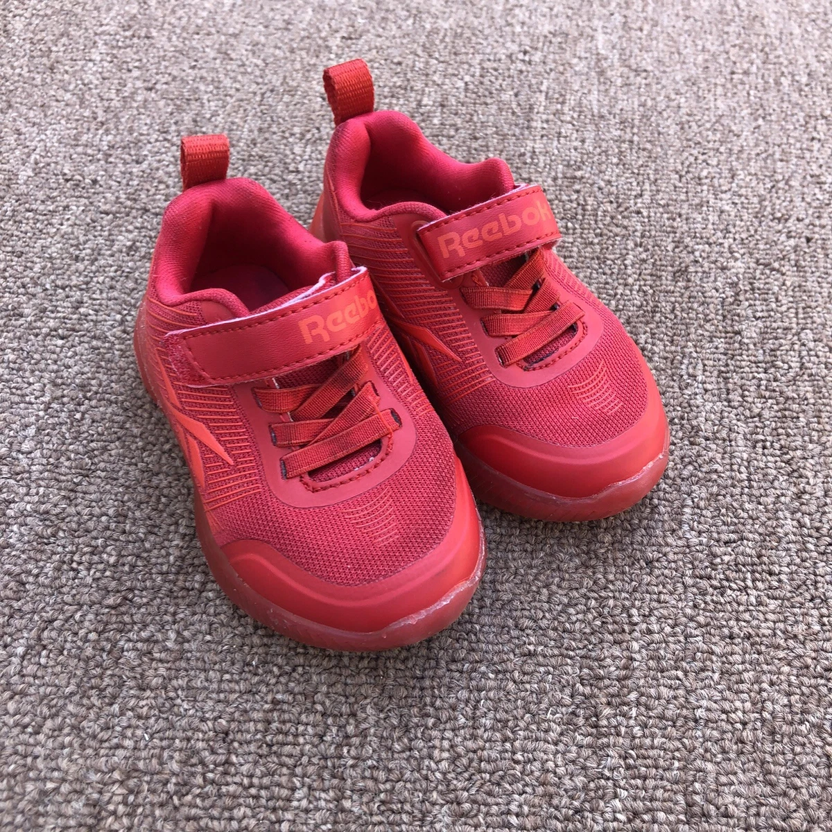 Reebok light hotsell shoes