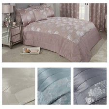 Duvet Set Embellished Jacquard Quilt Cover with Pillow Cases - Blossom