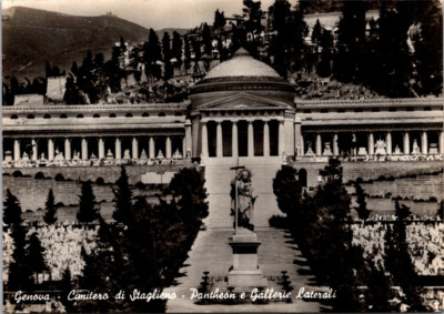 Genova Cimitero di Staglieno Pantheon e Gallerie Laterali RPPC Postcard VTG