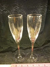 2 DOM PERIGNON CUVEE Crystal Fluted Champagne Glass Valentines Day Pair Vintage