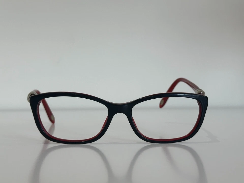 Marco óptico de gafas rojas ojo de gato Tiffany & Co. TF 2074 8156 54-16-135 Foto 2 de 4