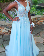 Jovani Light Blue Beaded Sequin V-Neck Sleeveless Tulle Gown Slit Sz 2