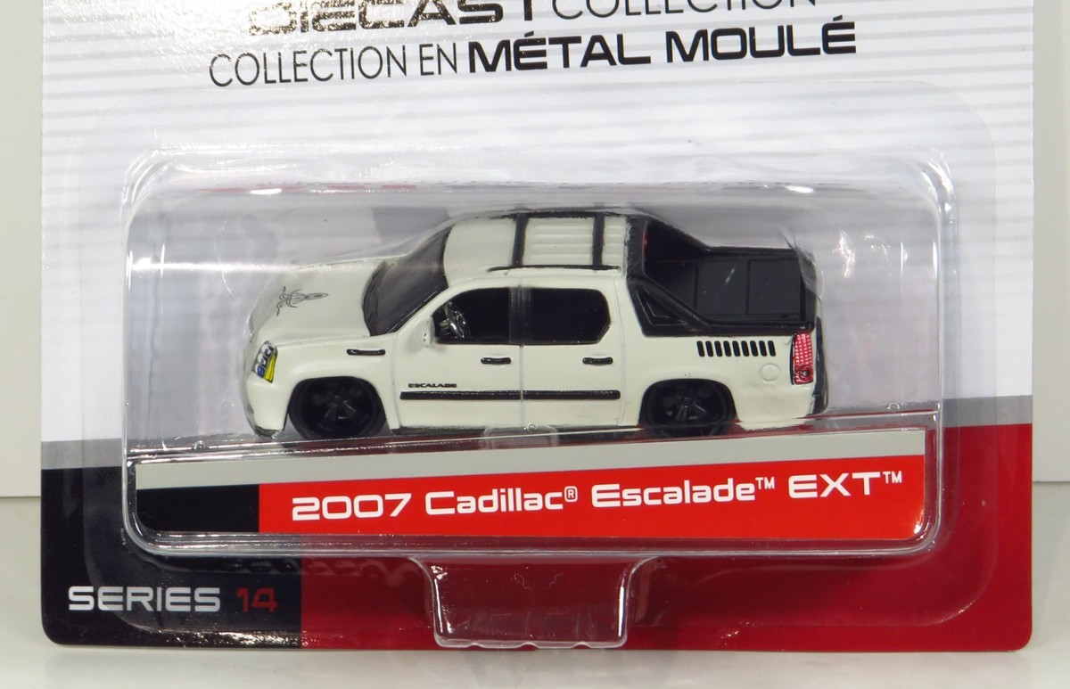 Maisto All Stars 2014 Release Series 14 2007 Cadillac Escalade EXT