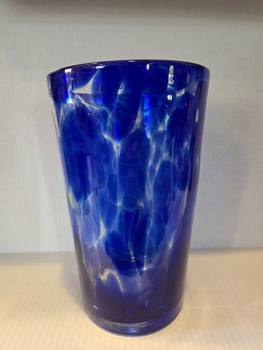 Beautiful Large Cobalt Blue Art Glass Vase 9 1/2" Tall - Picture 4 of 10