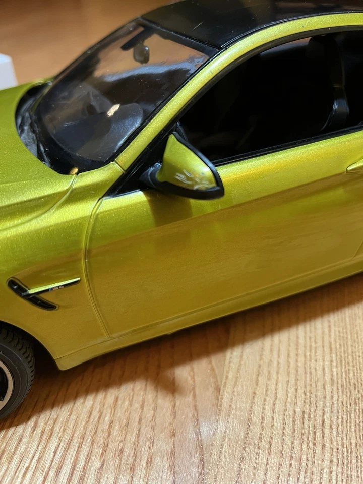 Rastar BMW M4 Coupe 1/14 scale with remote control - Image 3 of 4