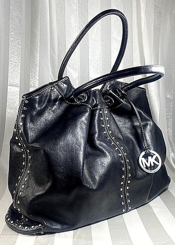 Michael Kors Astor große Tragetasche aus schwarzem Leder mit Nieten und doppelten Griffen - Bild 10 von 11