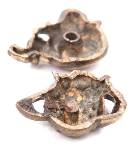 Antique Japanese Pair Tanto Menuki Man Flower Basket Sword Fitting Koshirae Old - Picture 6 of 7
