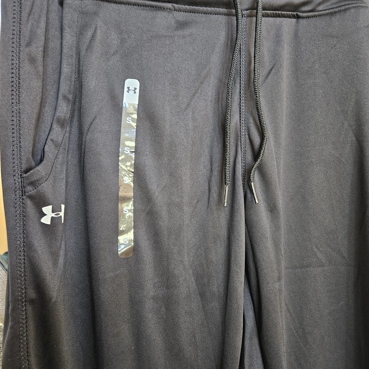 Under armour tech capris top