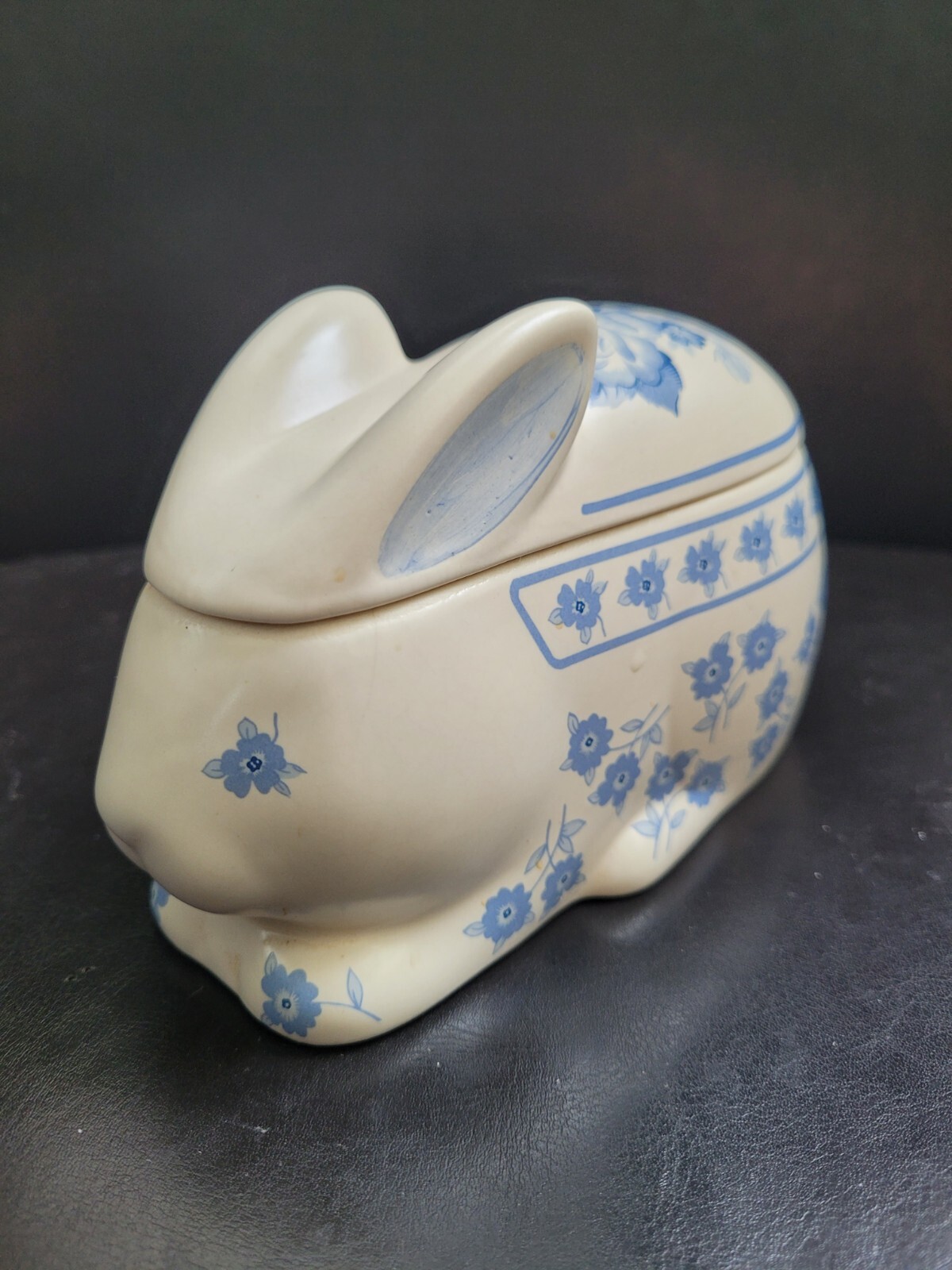 Vtg Crowning Touch Collection Floral Bunny Jewelry Trinket Box Ceramic Keepsake