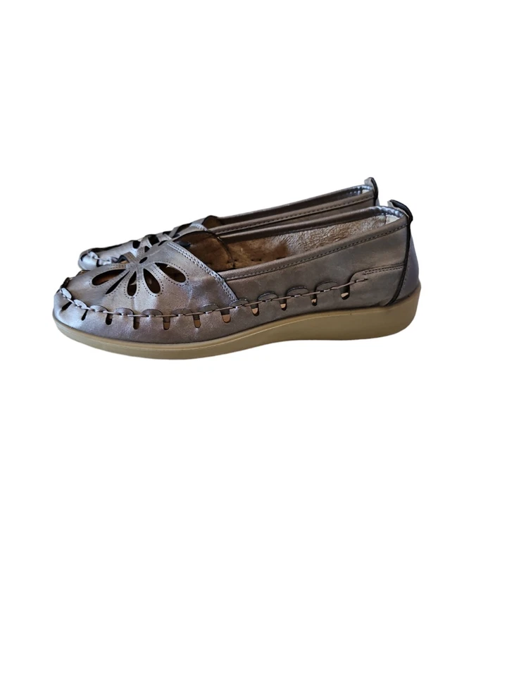 DR LIGHTFOOT size 5 pewter slip on shoes comfort concept flats - Image 4 of 4