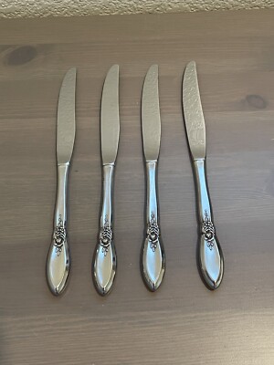 4 Oneida Community Stainless SPRING ROSE Dinner Knives 9 