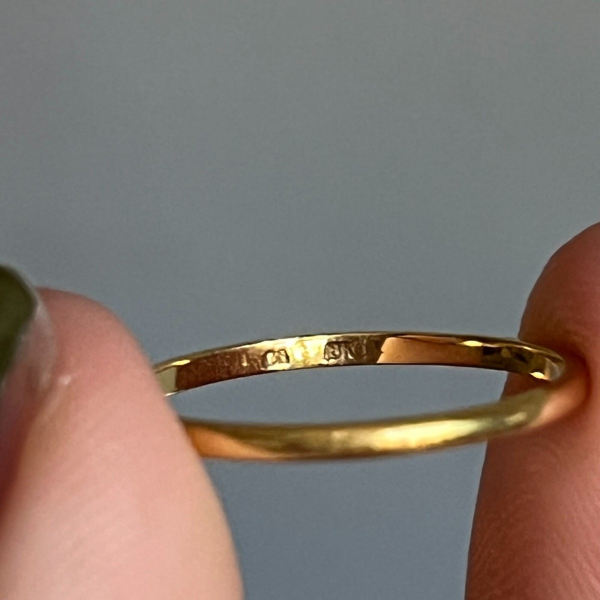 Catbird Classic Wedding Band, Half Round Band, 1mm, 18K Yellow