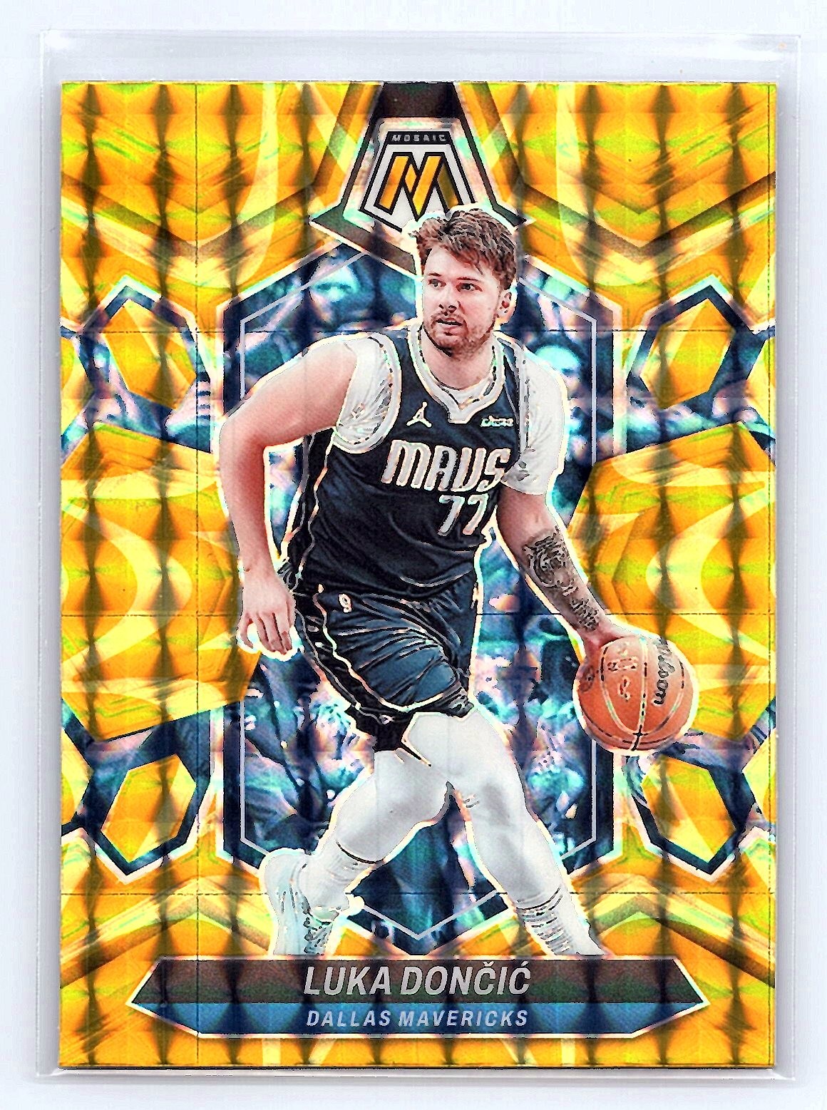 Luka Doncic 2023-24 Panini Mosaic #31 Reactive Yellow *mw