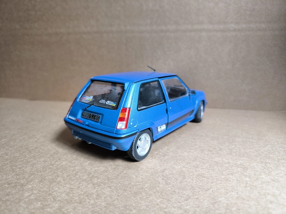 RENAULT R5 GT TURBO MKII 1989 BLUE 1:18 Solido Auto Stradali Modellino Nuovo - Immagine 4 di 4