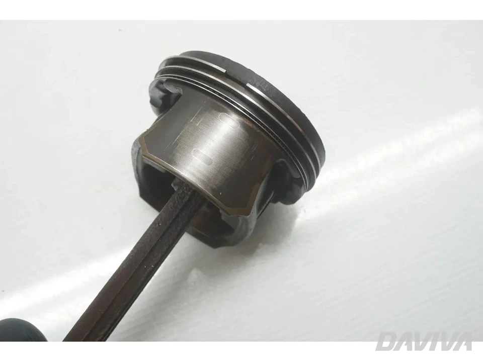 Opel Astra J Piston moteur avec bielle 1.4 Essence 74kW (101 HP) 2015 Saloon - Photo 2/4