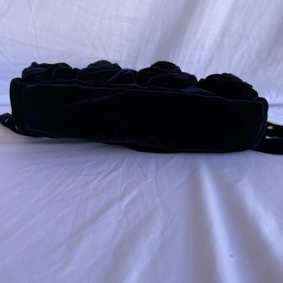 Bolso Bandolera Nicole Lee Terciopelo Medianoche Azul Rosa Foto 4 de 4