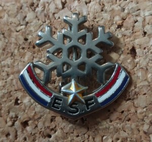 Insigne émaillé La Schlucht Blason Ski Vintage France
