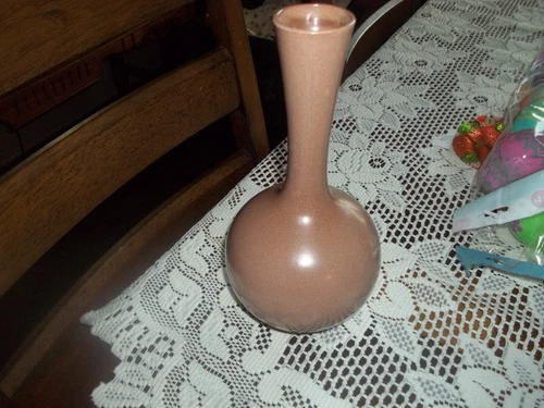Red Wing USA 1557 Bud Vase.