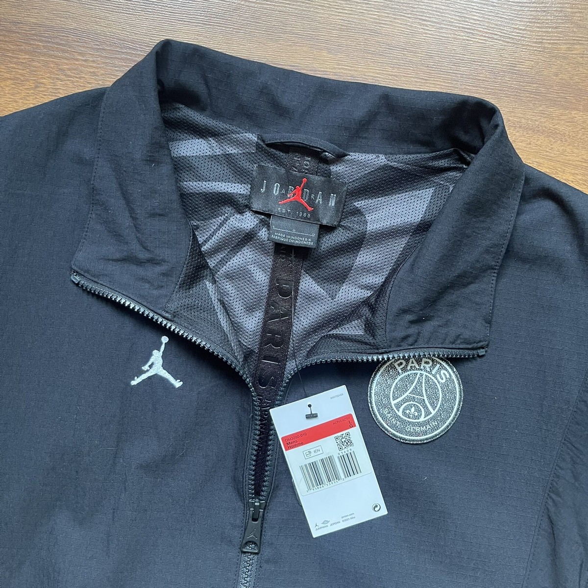 PARIS SAINT-GERMAIN NIKE x JORDAN 2023/24 ANTHEM JACKET SIZE “L