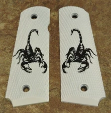 1911 Grips - BIG SCORPION - WHITE/BLACK - .45, AMBI, FULL SIZE, CUSTOM LASERED